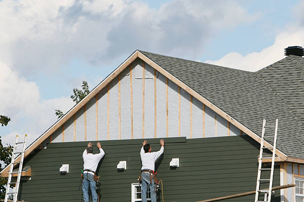 Professional Siding technician working in Roselle Park, NJ